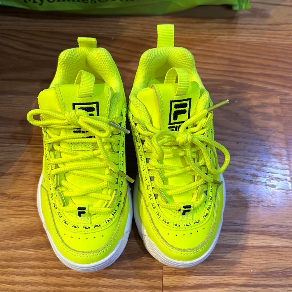 fila disruptor 2 highlighter yellow